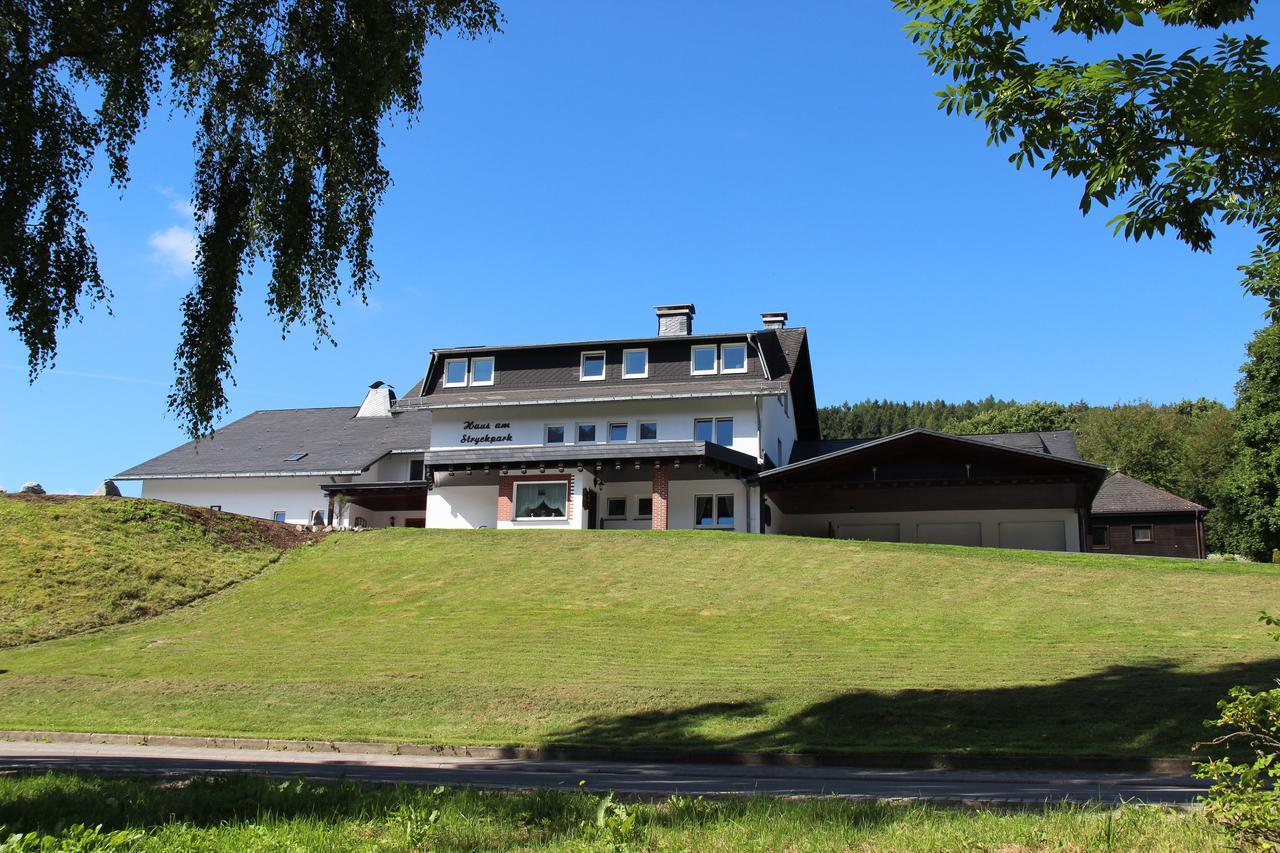 Haus Am Stryckpark Apartment Willingen  Exterior photo